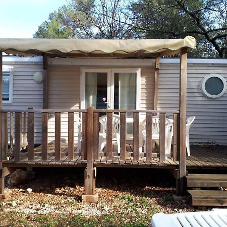 Mobil Home Sainte Baume Nans les Pins Bagian luar foto