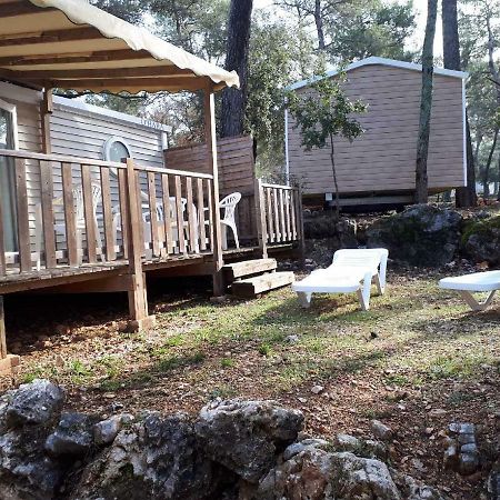 Mobil Home Sainte Baume Nans les Pins Bagian luar foto