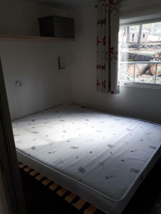 Mobil Home Sainte Baume Nans les Pins Bagian luar foto